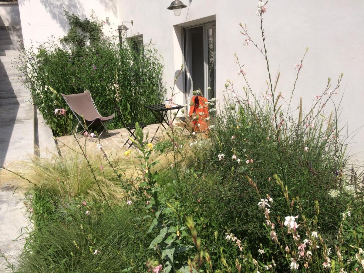 Denis & Virginie - Chateau A Pied - Parking Gratuit แวร์ซาย ภายนอก รูปภาพ